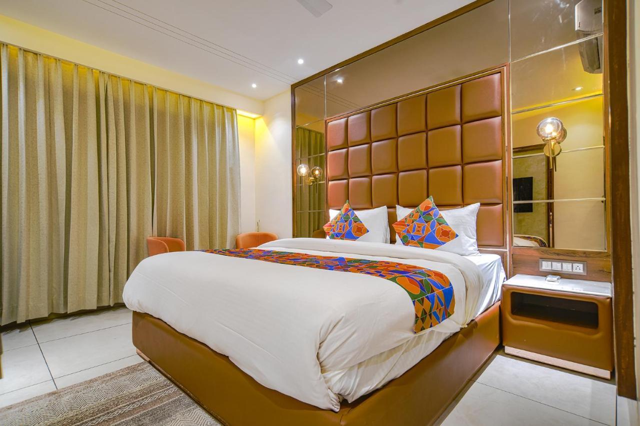 Fabhotel Benchmark Indore Luaran gambar